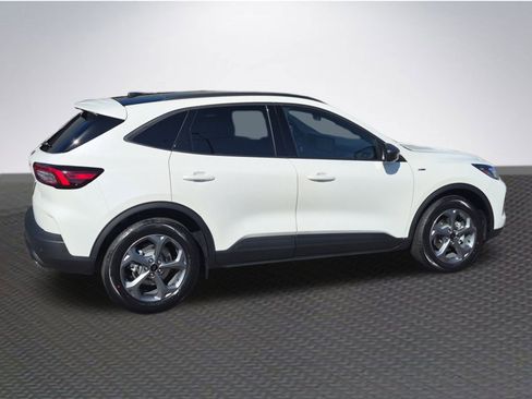 New 2026 Ford Escape ST-Line w/ Tech Pack #1 image 4