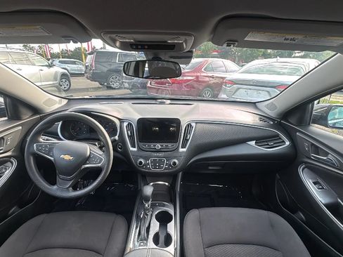 Used 2023 Chevrolet Malibu LT FWD image 20