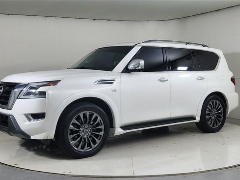 Used 2021 Nissan Armada Platinum w/ Captain's Chairs Package image 3