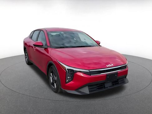 Used 2025 Kia K4 LXS image 8