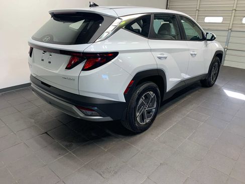 New 2026 Hyundai Tucson Blue SE AWD/4WD image 3