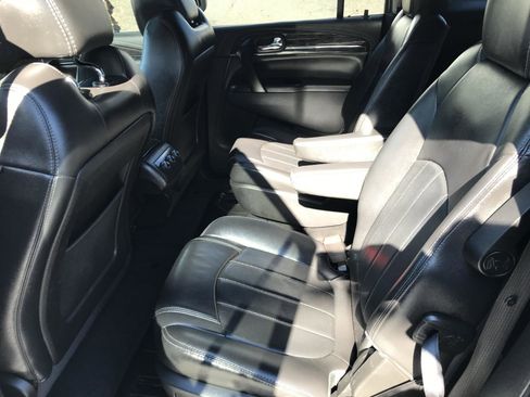 Used 2017 Buick Enclave Leather image 21