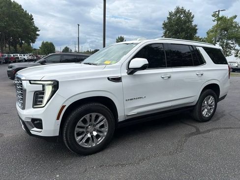 Used 2025 GMC Yukon Denali w/ Sun & Power Step Package AWD/4WD image 8