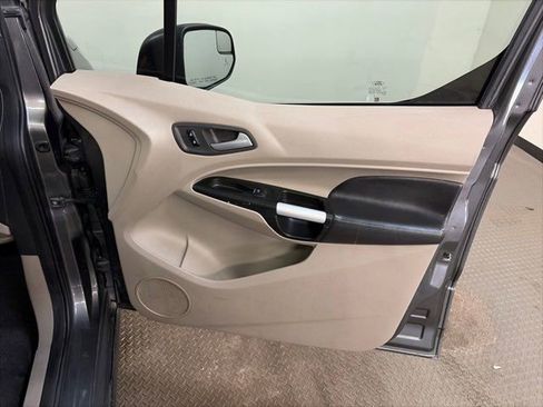 Used 2017 Ford Transit Connect XLT image 34