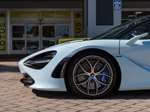 Used 2020 McLaren 720S Luxury image 12