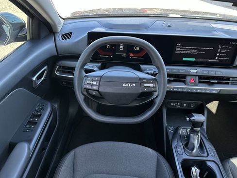 Certified 2025 Kia K4 FWD image 13