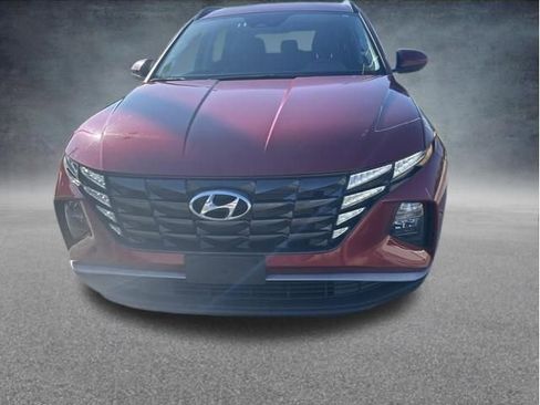 Used 2024 Hyundai Tucson SEL FWD image 2