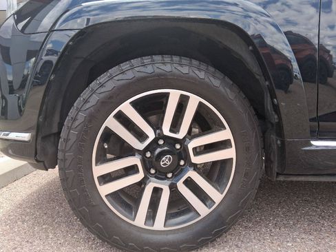 Used 2020 Toyota 4Runner Limited AWD/4WD image 34