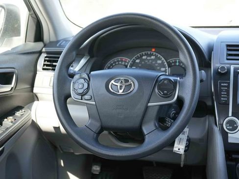 Used 2012 Toyota Camry LE FWD image 19