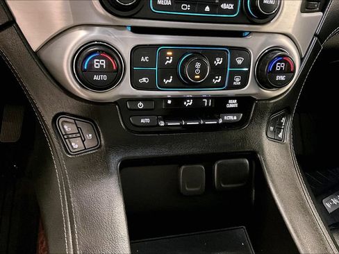 Used 2018 GMC Yukon SLT AWD/4WD image 15