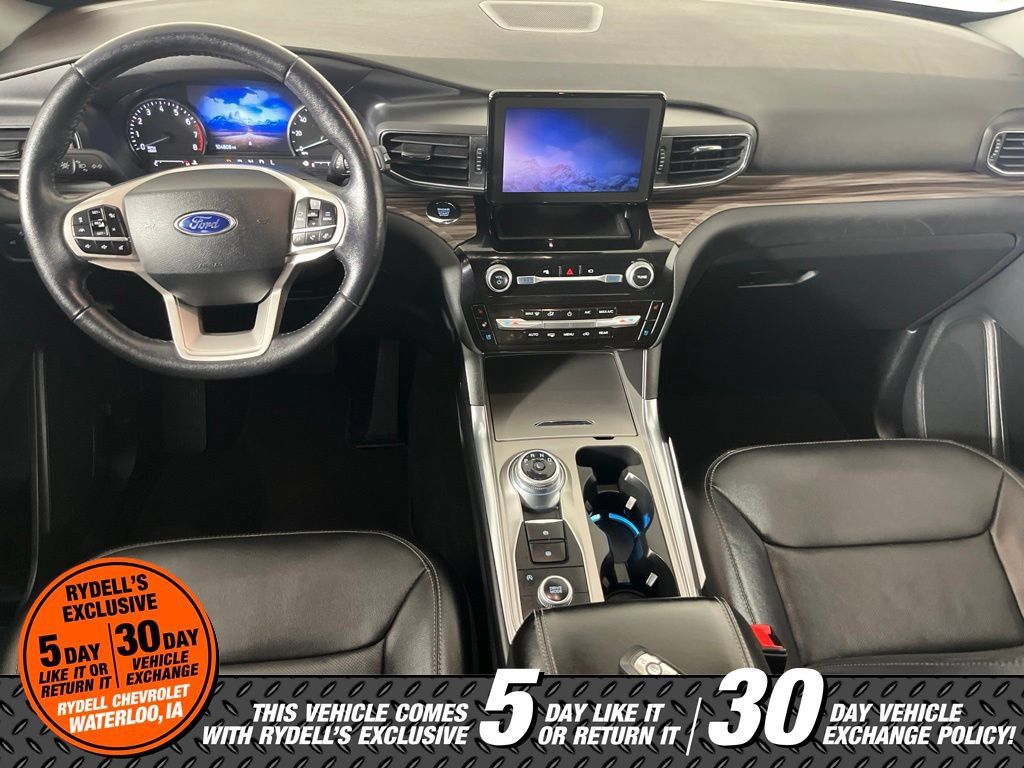 Used 2021 Ford Explorer Limited w/ Equipment Group 301A AWD/4WD image 18