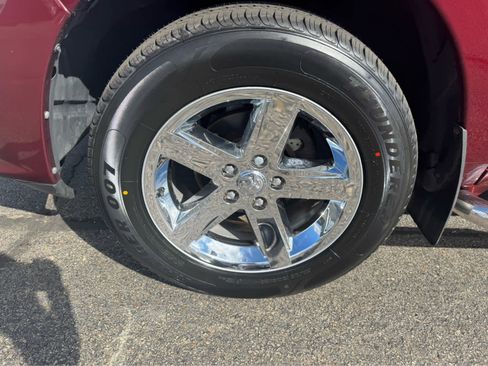 Used 2017 RAM 1500 Express image 9