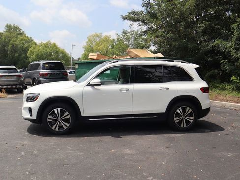 New 2026 Mercedes-Benz GLB 250 4MATIC image 6