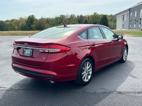 Used 2017 Ford Fusion SE image 6