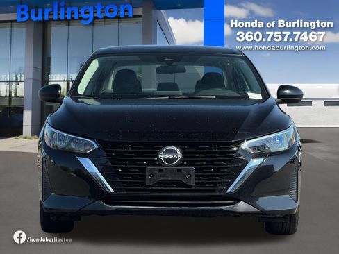 Used 2024 Nissan Sentra SV FWD image 10