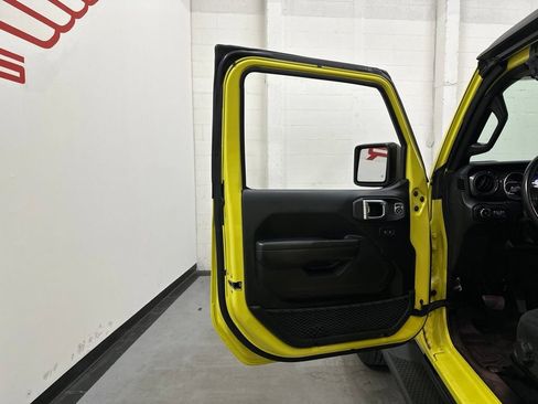 Used 2022 Jeep Wrangler Unlimited Sport AWD/4WD image 37