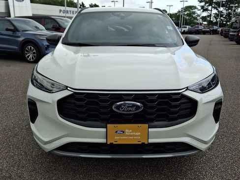 Certified 2023 Ford Escape ST-Line w/ Tech Pack #1 AWD/4WD image 3
