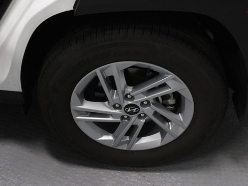Used 2025 Hyundai Tucson SE FWD image 18