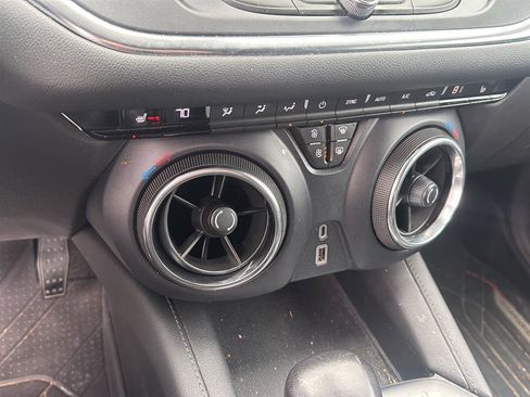 Used 2019 Chevrolet Blazer LT w/ Sound & Technology Package image 42