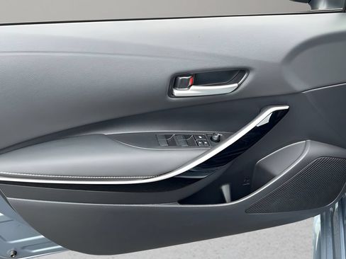 Certified 2025 Toyota Corolla XLE FWD image 9