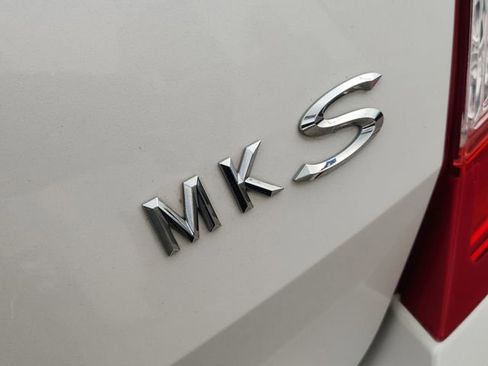 Used 2013 Lincoln MKS FWD image 30