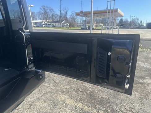 Used 2010 Jeep Wrangler Sport image 30