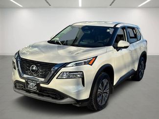 Used 2021 Nissan Rogue SV video 1