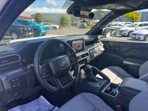 New 2026 Toyota Tacoma SR5 RWD image 4