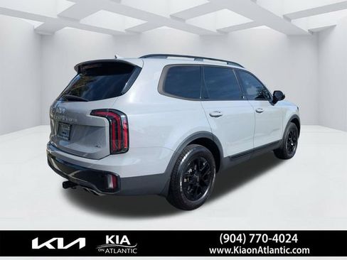 Used 2024 Kia Telluride SX Prestige X-Pro AWD/4WD image 3