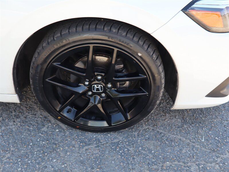 Used 2023 Honda Civic Sport image 25