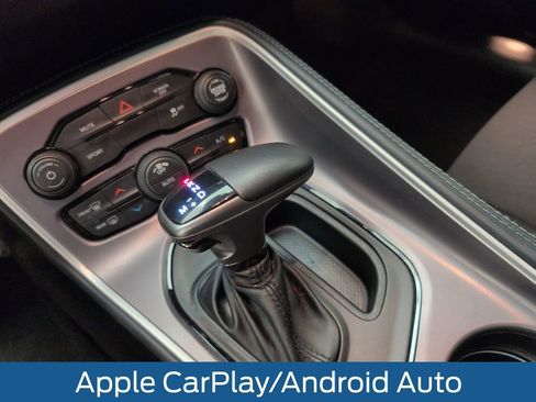 Used 2022 Dodge Challenger SXT image 32