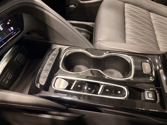 Used 2023 Buick Envision Avenir AWD/4WD image 34