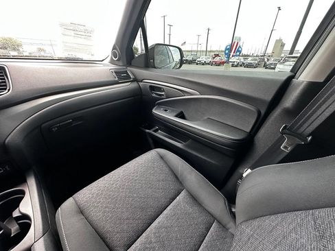 Used 2022 Honda Ridgeline Sport image 15