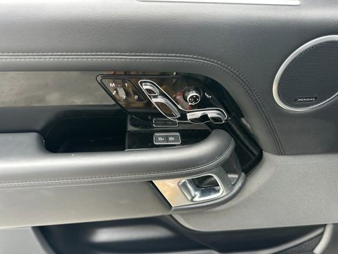 Used 2022 Land Rover Range Rover Westminster Edition image 12