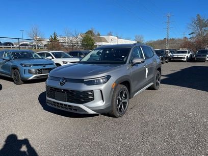 New 2026 Volkswagen Tiguan SE