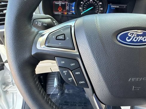 Used 2023 Ford Edge Titanium AWD/4WD image 19