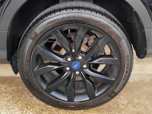 Used 2018 Ford Escape SE w/ SE Sport Appearance Package AWD/4WD image 21