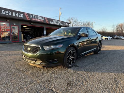 Used 2013 Ford Taurus SHO image 1