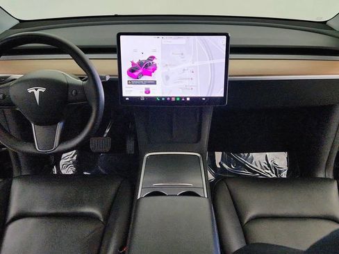 Used 2024 Tesla Model Y Long Range RWD image 26