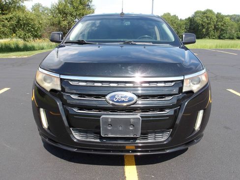Used 2011 Ford Edge Sport w/ Driver Entry Pkg AWD/4WD image 3