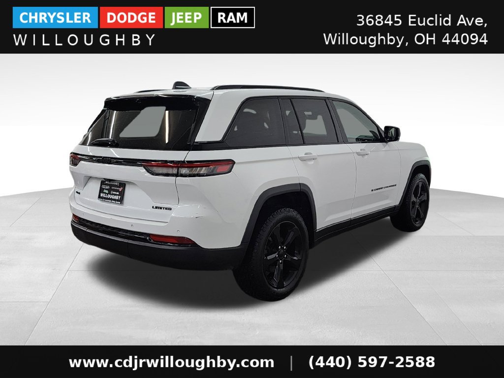 Used 2023 Jeep Grand Cherokee Limited w/ Luxury Tech Group II AWD/4WD image 9