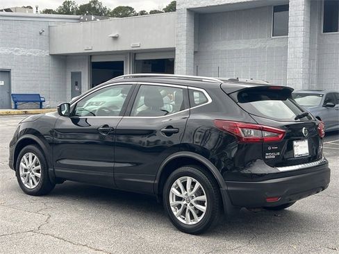Used 2020 Nissan Rogue Sport SV image 22