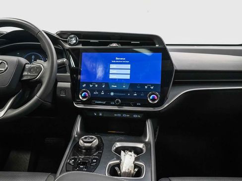 Used 2024 Lexus RZ 300e Premium image 13