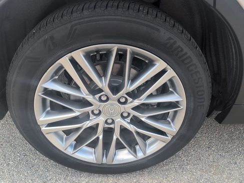 Used 2022 Acura MDX SH-AWD w/ Advance Package image 11