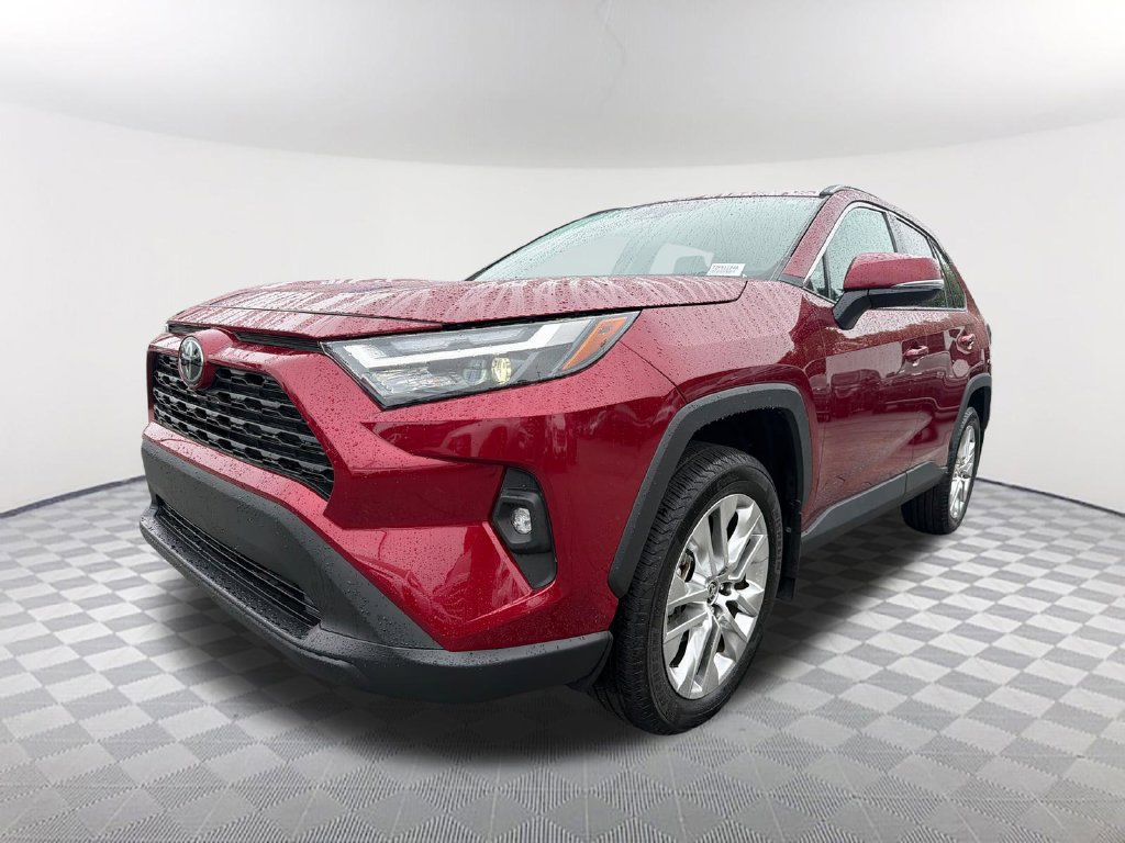 Used 2025 Toyota RAV4 XLE Premium FWD image 1