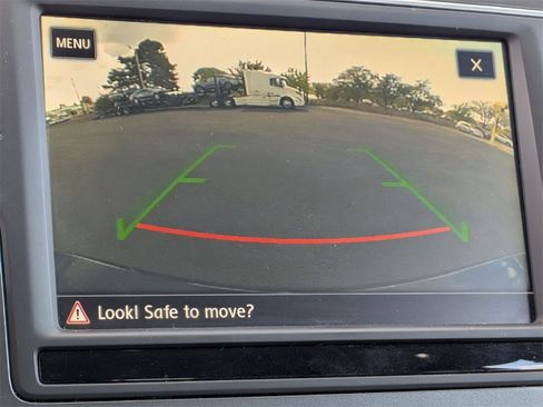 Used 2017 Volkswagen Golf Alltrack SE image 23