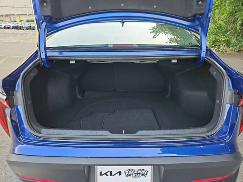 Certified 2025 Kia K4 FWD image 29
