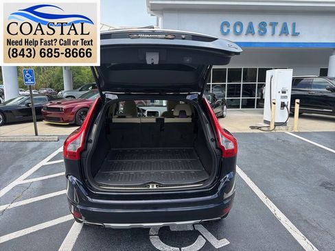 Used 2016 Volvo XC60 T6 w/ Proximity Package AWD/4WD image 10