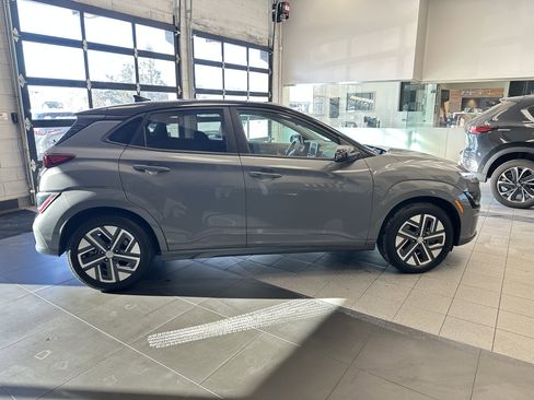 Used 2022 Hyundai Kona SEL image 11