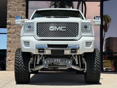 Used 2017 GMC Sierra 3500 Denali w/ Duramax Plus Package AWD/4WD image 20